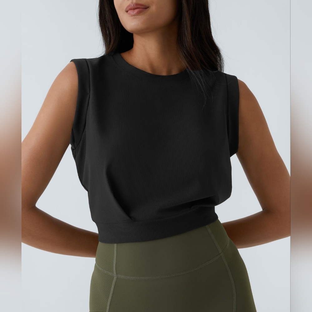 Halara Patitoff Flow Crewneck Sleeveless Black